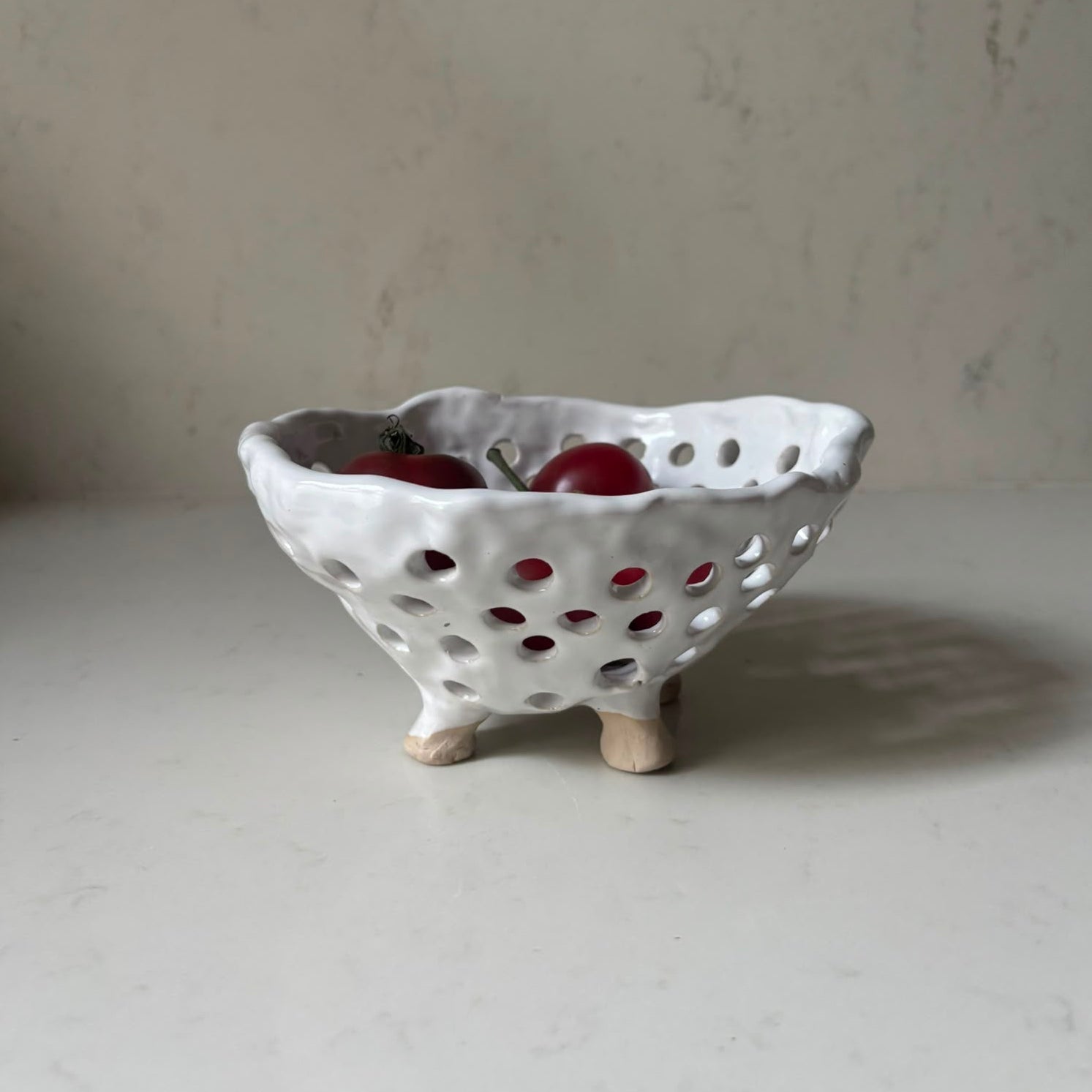 A. Mills Clay Colanders